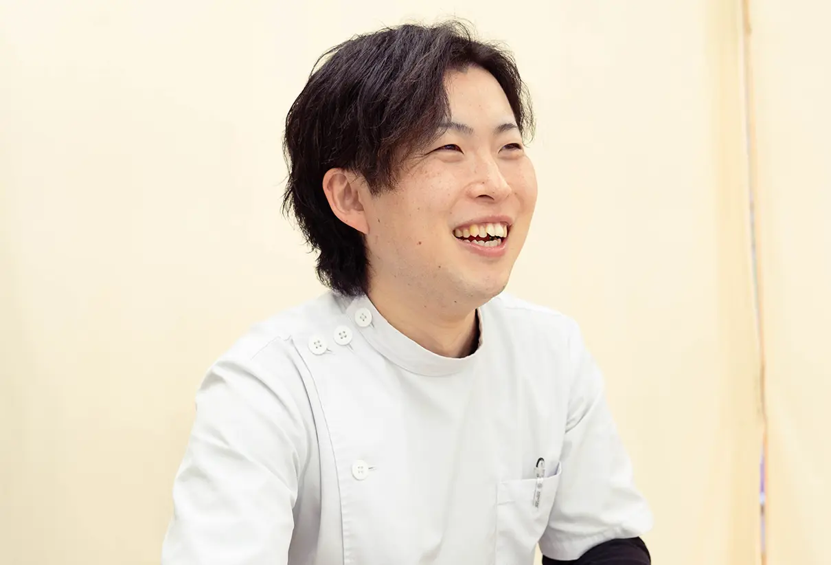 スタッフ紹介1
